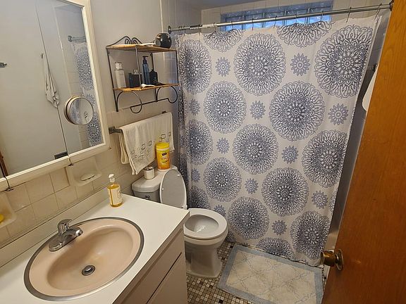 3rd image of 3145 N Nashville Ave APT 3W