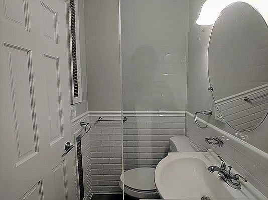 5th image of 67-54 78th St #2FF