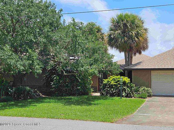 2nd image of 425 Arrowhead Ln