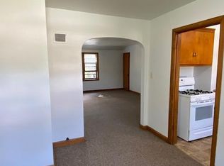 2964 N 74th St APT 4, Milwaukee, WI 53210