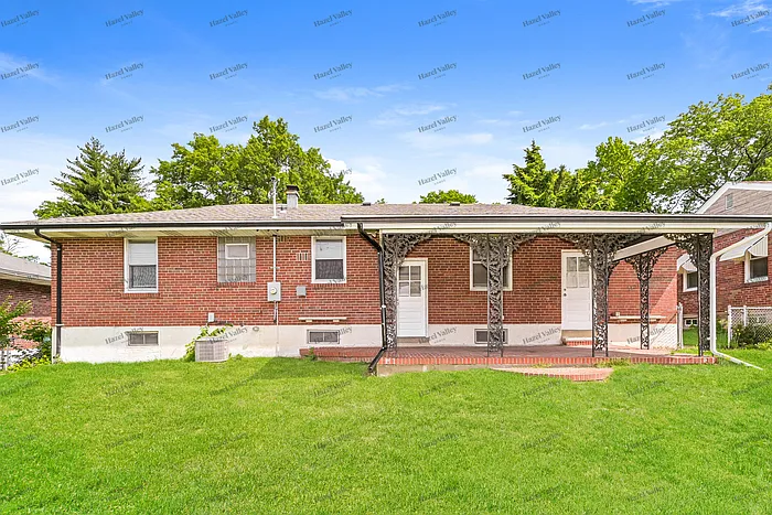 1112 Bluegrass Dr — Photo 12