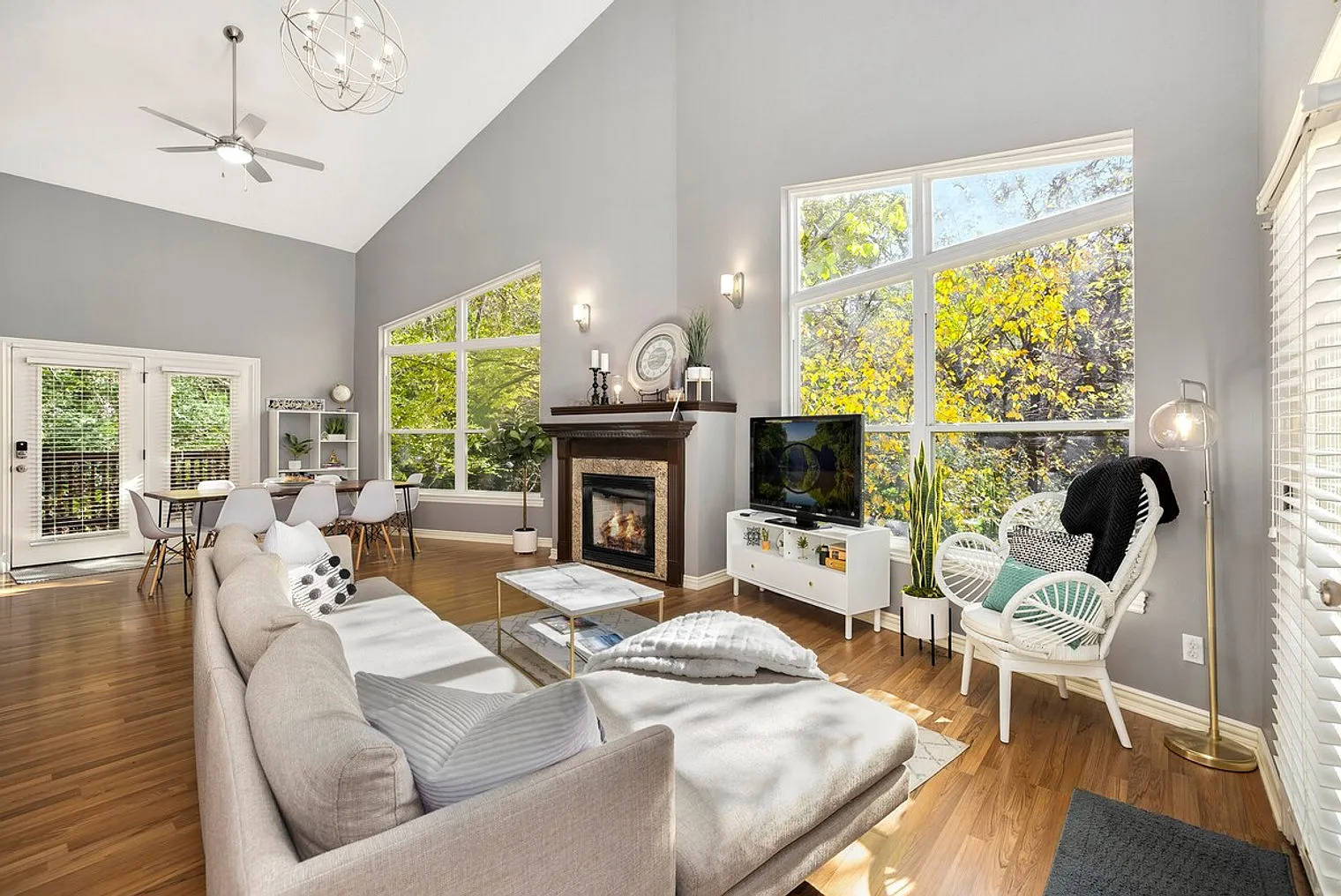 6 bed, 5.0 bath, 3799 sqft, $8,256 — Photo 1