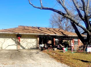 3313 Kingfisher Ln, Denton, TX 76209