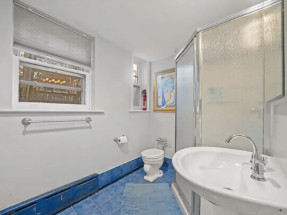 5th image of 1463 E 16th St #1