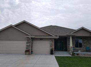 1110 Byers Dr, Central City, NE 68826