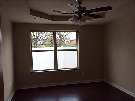 5th image of 138 Saxony Way 122