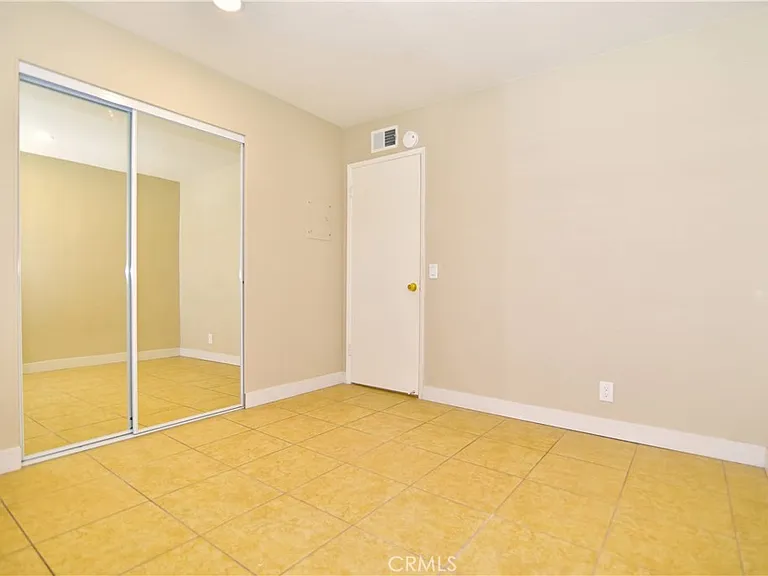 180 Southampton Way #32 — Photo 10