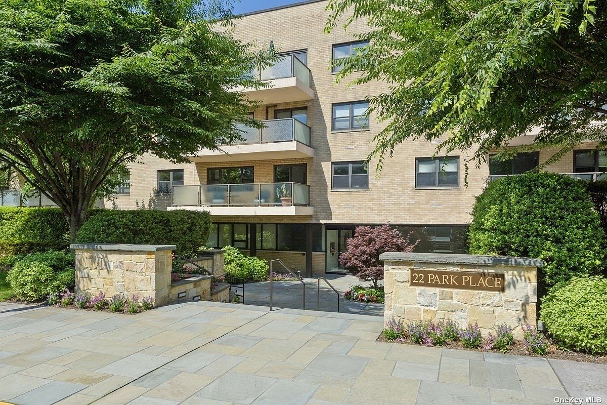 22 Park Place UNIT 2S, Great Neck, NY 11021 | Zillow