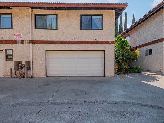 3rd image of 7235 Balboa Blvd #C