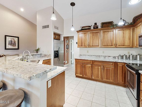 3rd image of 24714 S ONTARIO Drive