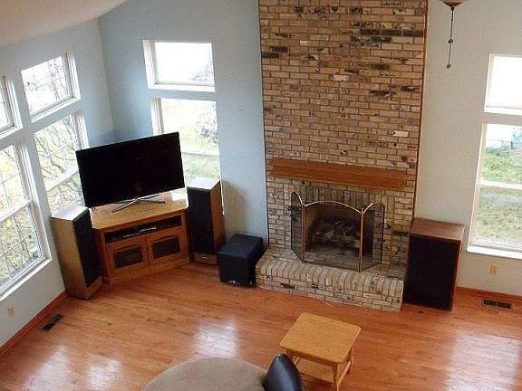 3rd image of 5457 Hyde Park Dr