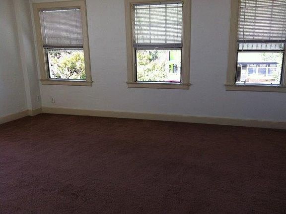 2nd image of 2034 Pacific Ave #2