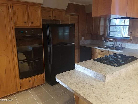 4th image of 219 Notre Dame Dr
