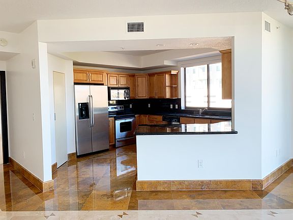 5th image of 3590 Coral Way APT 601