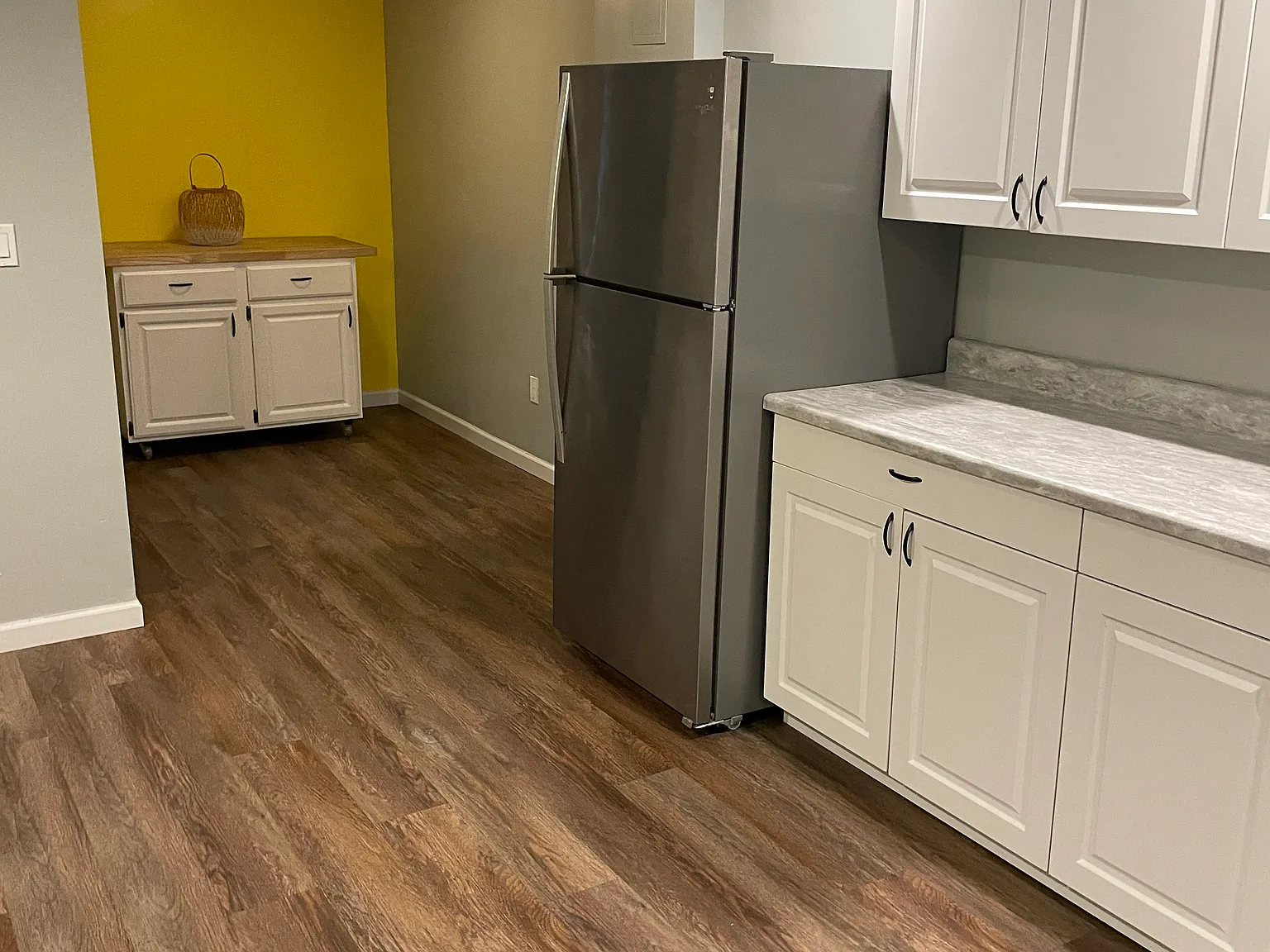 2 bed, 800 sqft, $1,650 — Photo 3