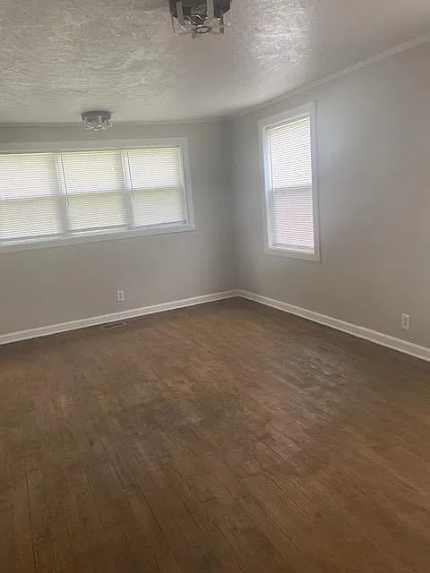 2 bed, 832 sqft, $1,300 — Photo 4