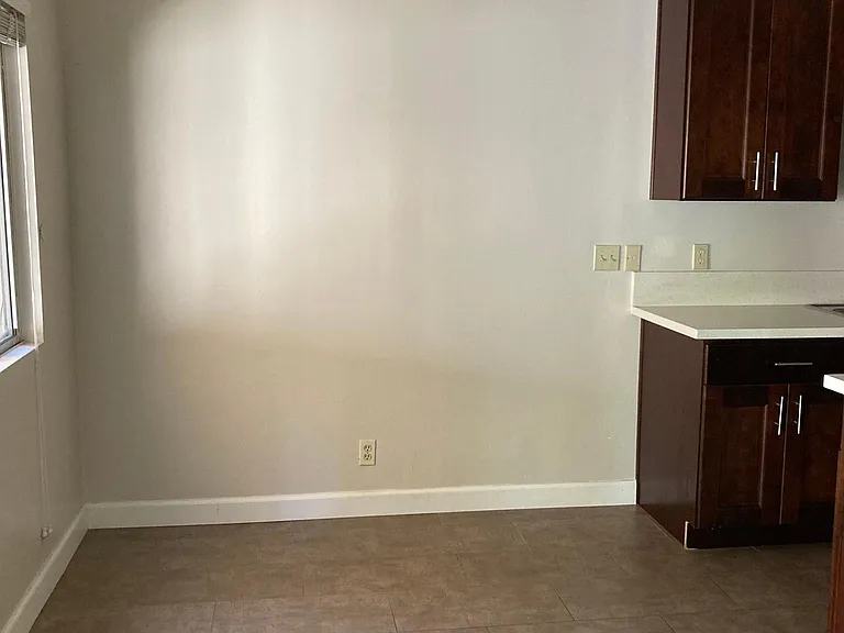 505 N Mar Vista Ave #4 — Photo 3
