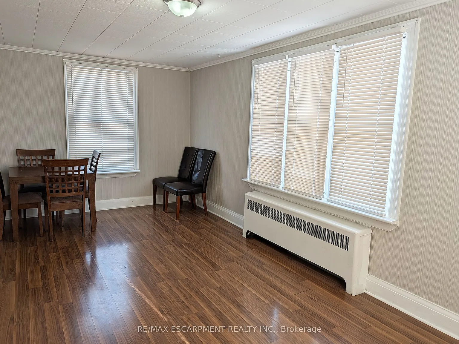 3 bed, $2,200 — Photo 3