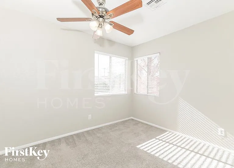 1711 Toltec Cir — Photo 12