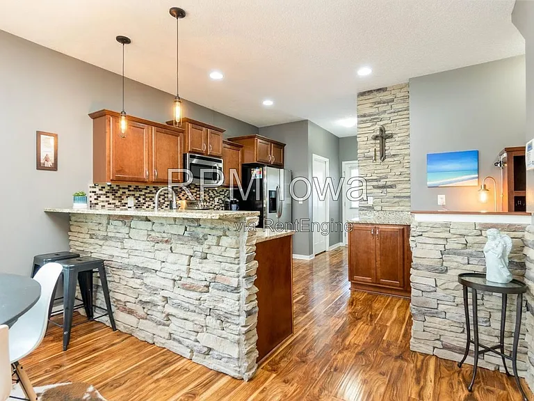 1651 SW Arlan Dr — Photo 10