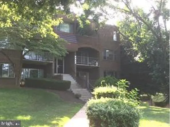 444 Girard St APT 201, Gaithersburg, MD 20877
