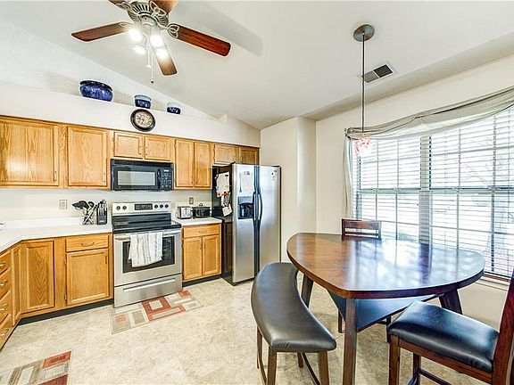 2nd image of 5947 King Lear Dr