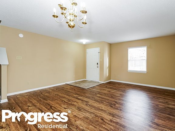 4th image of 2044 Southernwood Ln