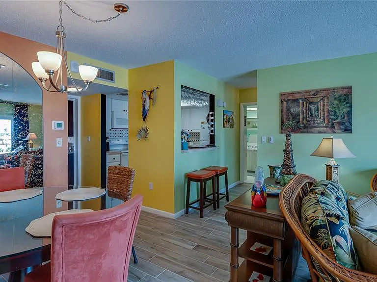 4900 Brittany Dr S #411 — Photo 9