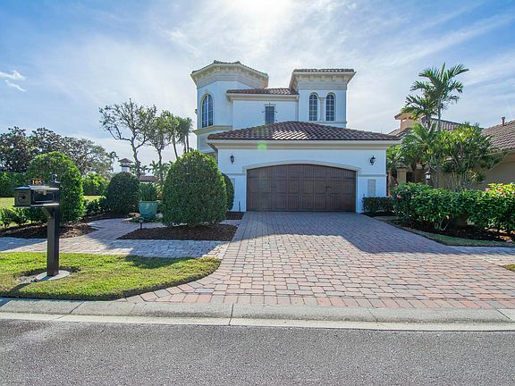 2nd image of 105 SE Santa Gardenia