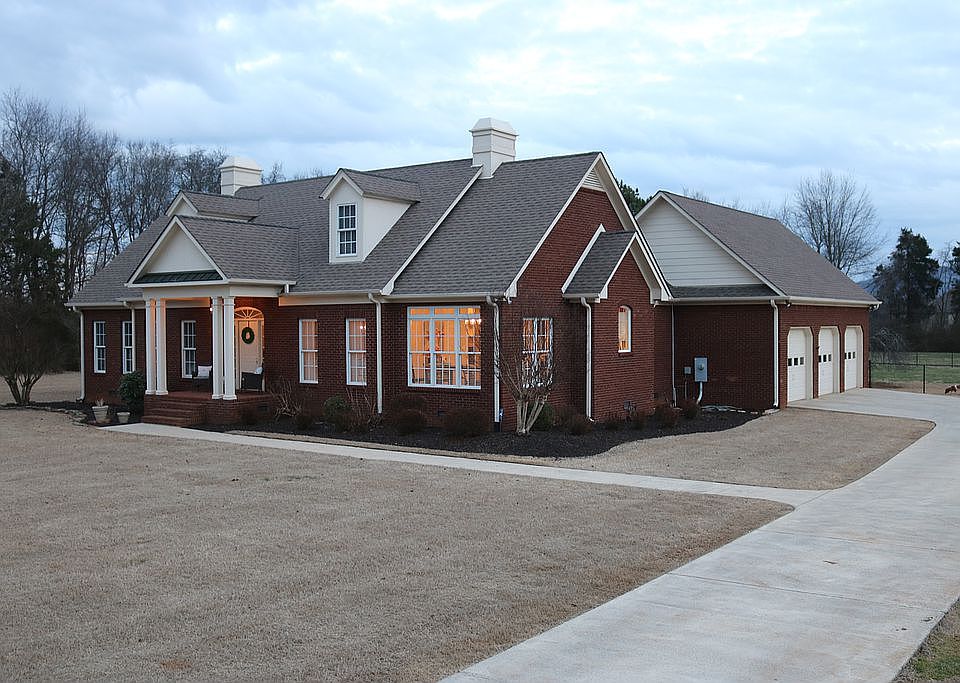 1st image of 205 Somerton Dr