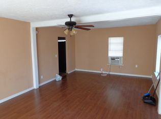 220 W Arapaho Ave, Weatherford, OK 73096