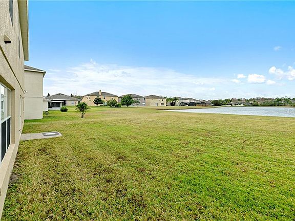 4th image of 836 Horseshoe Falls Dr