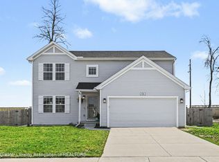 854 Saint Johns Chase, Grand Ledge, MI