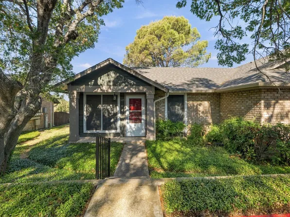 1015 E Yager Ln, Austin, TX