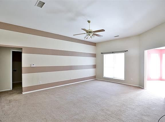 5th image of 6041 Duchess Ave