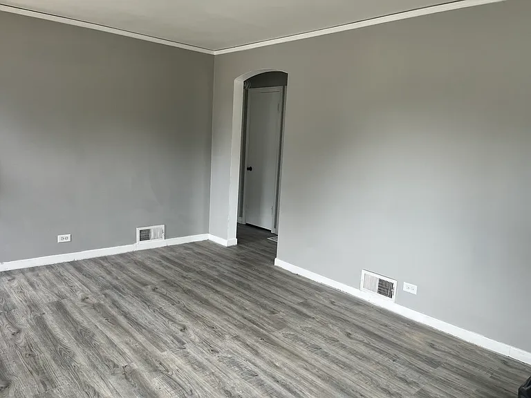 14610 Grant St — Photo 5