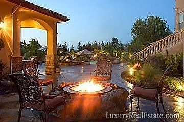 3rd image of 4501 Lake Forest Dr