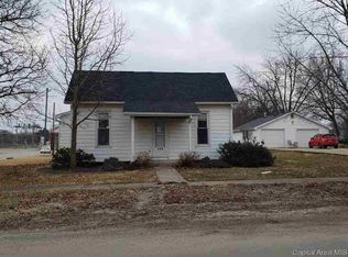 385 E Jefferson St, Greenview, IL 62642
