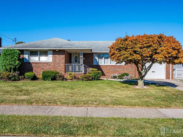 670 Columbus Cir, Perth Amboy, NJ 08861