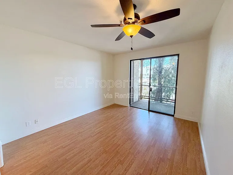 2559 Plaza Del Amo #205 — Photo 13