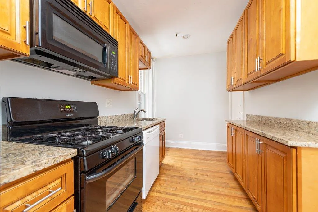 Building Photo - 286 Chestnut Hill Ave #5
