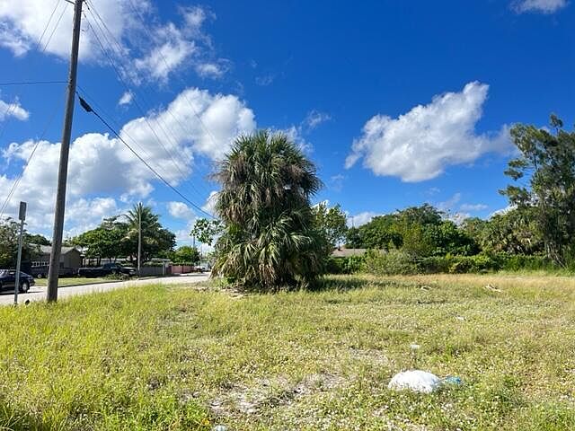 2nd image of 0 Dixie Highway