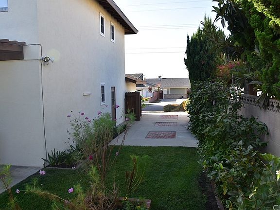 5th image of 2223 W 229th Pl