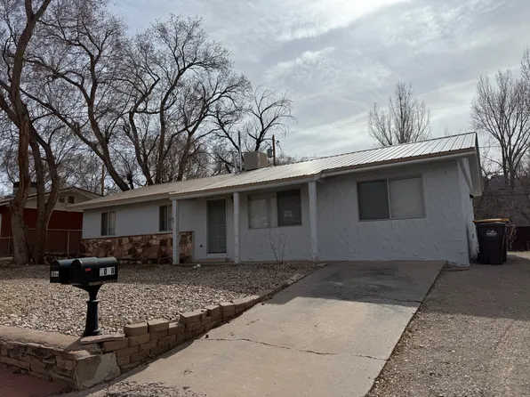 504 Sundial Dr #B, Moab, UT 84532