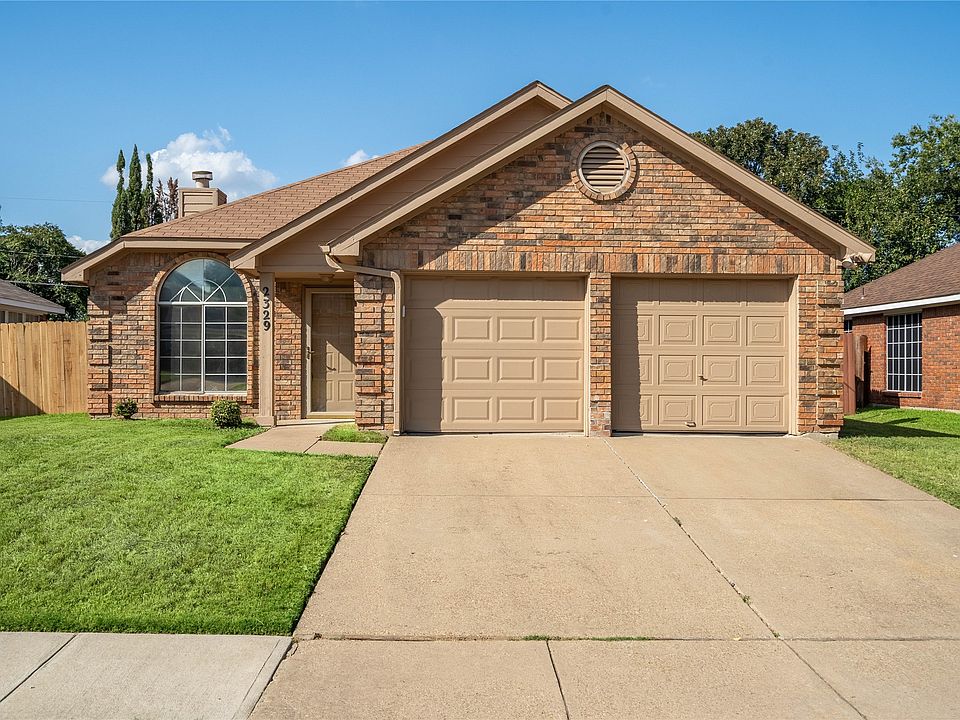1st image of 2329 Cromwell Dr