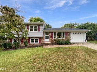 1007 Vass Rd, Spring Lake, NC 28390