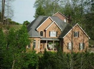 40 Cheyenne Ln, Elkview, WV 25071
