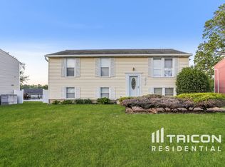 7913 Jody Knoll Rd, Baltimore, MD 21244