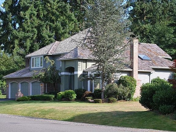 2nd image of 11324 204th Pl SE
