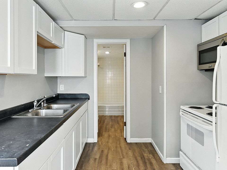 1st image of 5940 Grover St #5940.5